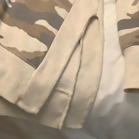AERIE Camouflage Sweatshirt - Picture 7 of 8